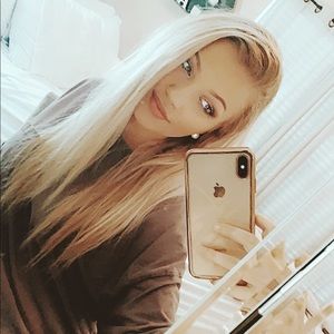 Meet your Posher, Lexi